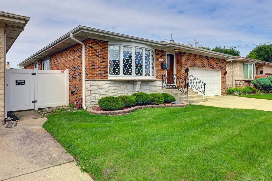 4734 N Maria Court, Chicago, IL 60656 - #2