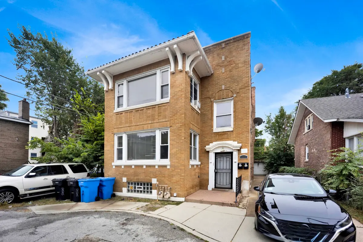 2525 E 72nd Place, Chicago, IL 60649 - #1