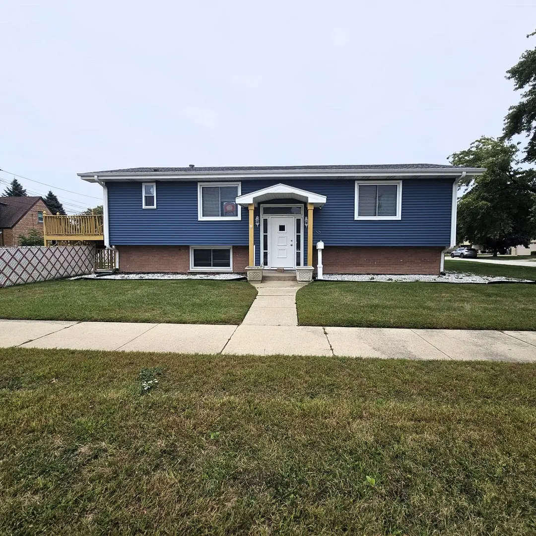 10301 Minnick Avenue, Oak Lawn, IL 60453 - #1
