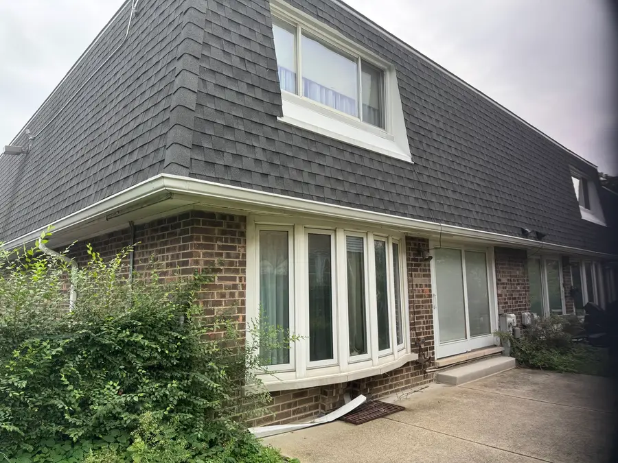 2856 W Touhy Avenue, Chicago, IL 60645 - #2