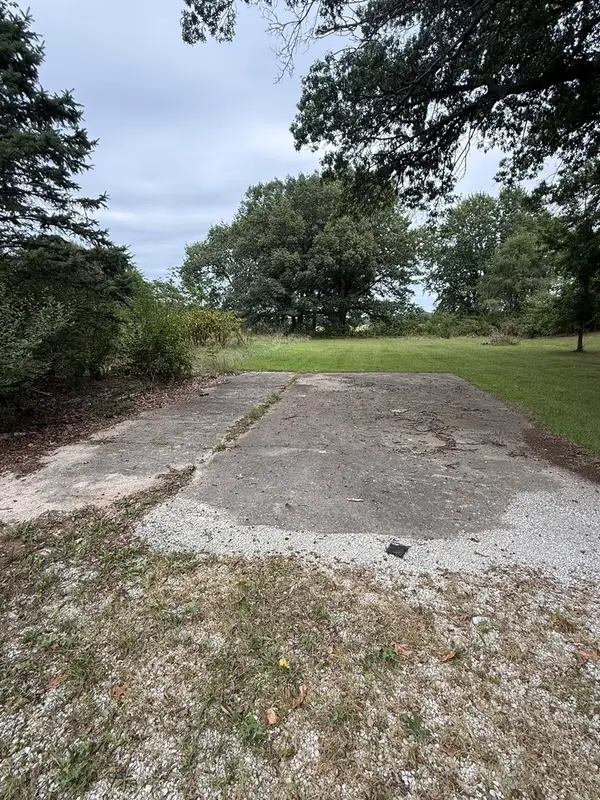 3307 S Wheeler Road, Pembroke Twp, IL 60958