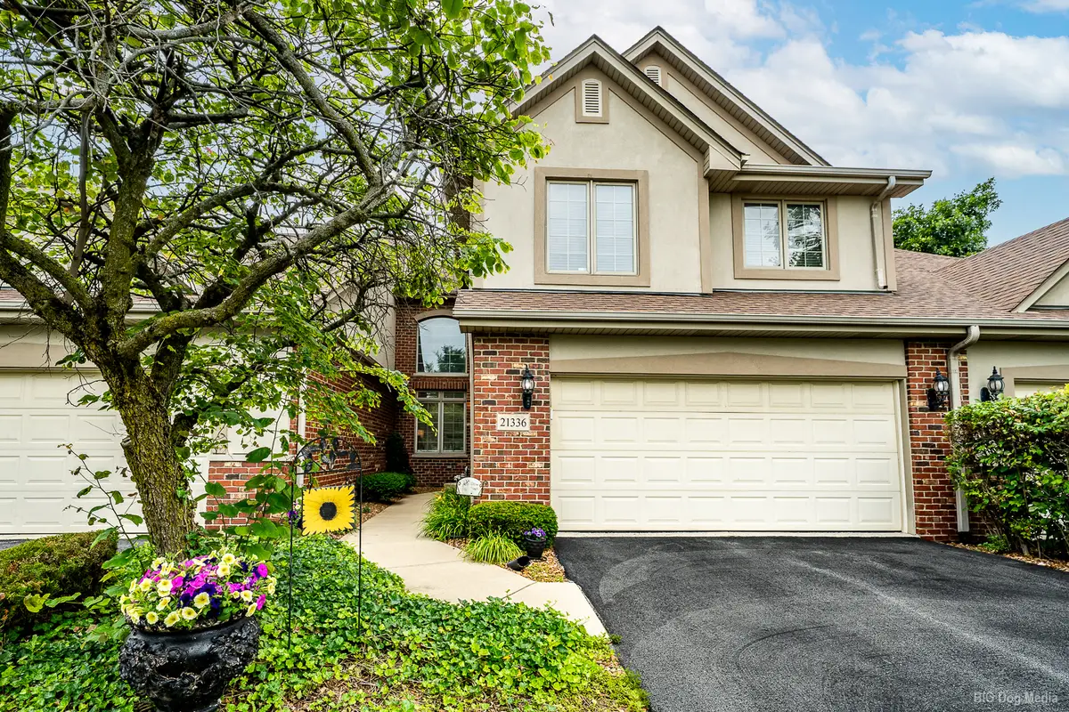 21336 Settlers Pond Drive, Frankfort, IL 60423 - #1