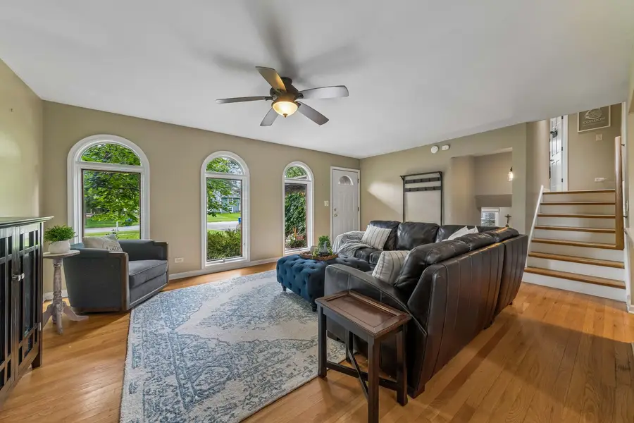 1501 E Elm Street, Wheaton, IL 60189 - #3