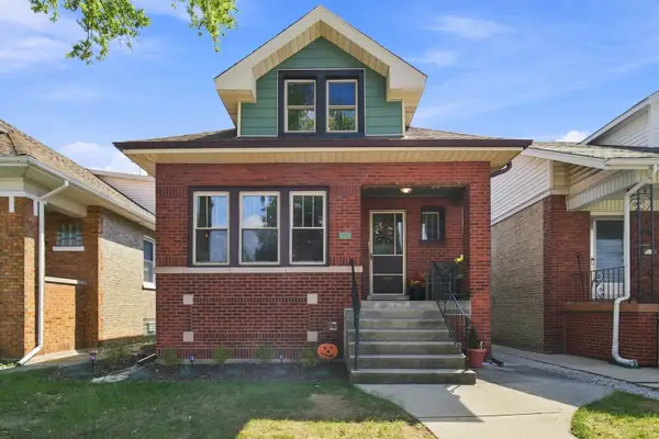 5941 W Waveland Avenue, Chicago, IL 60634