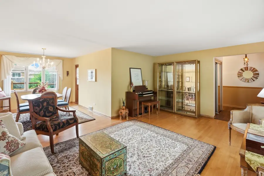 814 E 168th Street, South Holland, IL 60473 - #3