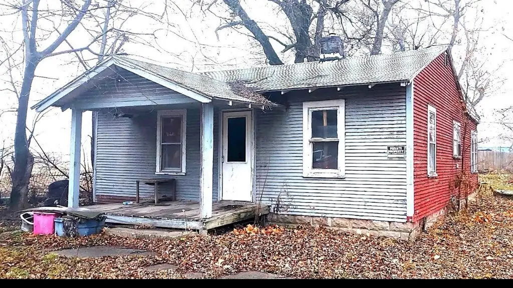 2280 E Hickory Street, Decatur, IL 62526 - #1