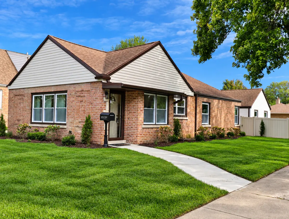 10059 S Spaulding Avenue, Evergreen Park, IL 60805 - #1