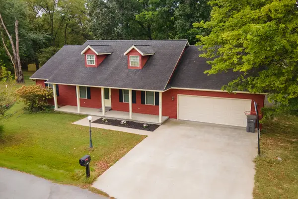 1112 Line Drive, Carterville, IL 62918