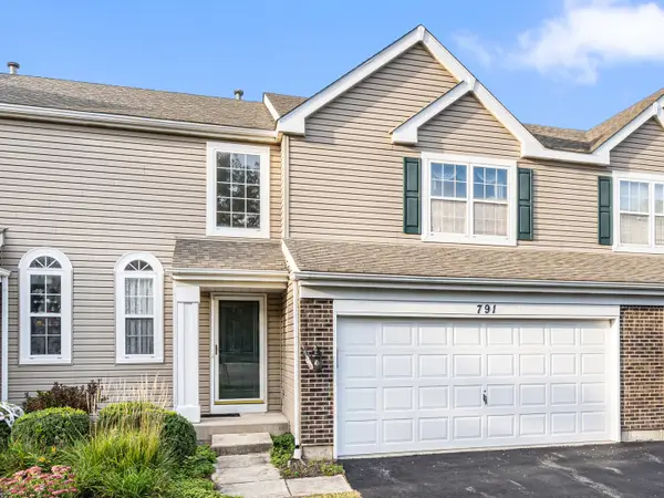 791 Silk Oak Lane, Crystal Lake, IL 60014