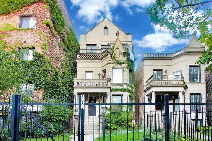 5835 N Winthrop Avenue, Chicago, IL 60660 - #2