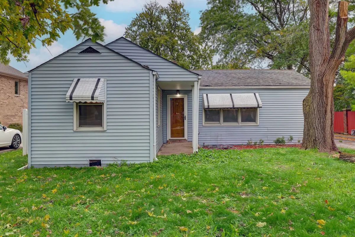 8115 Sayre Avenue, Burbank, IL 60459 - #1