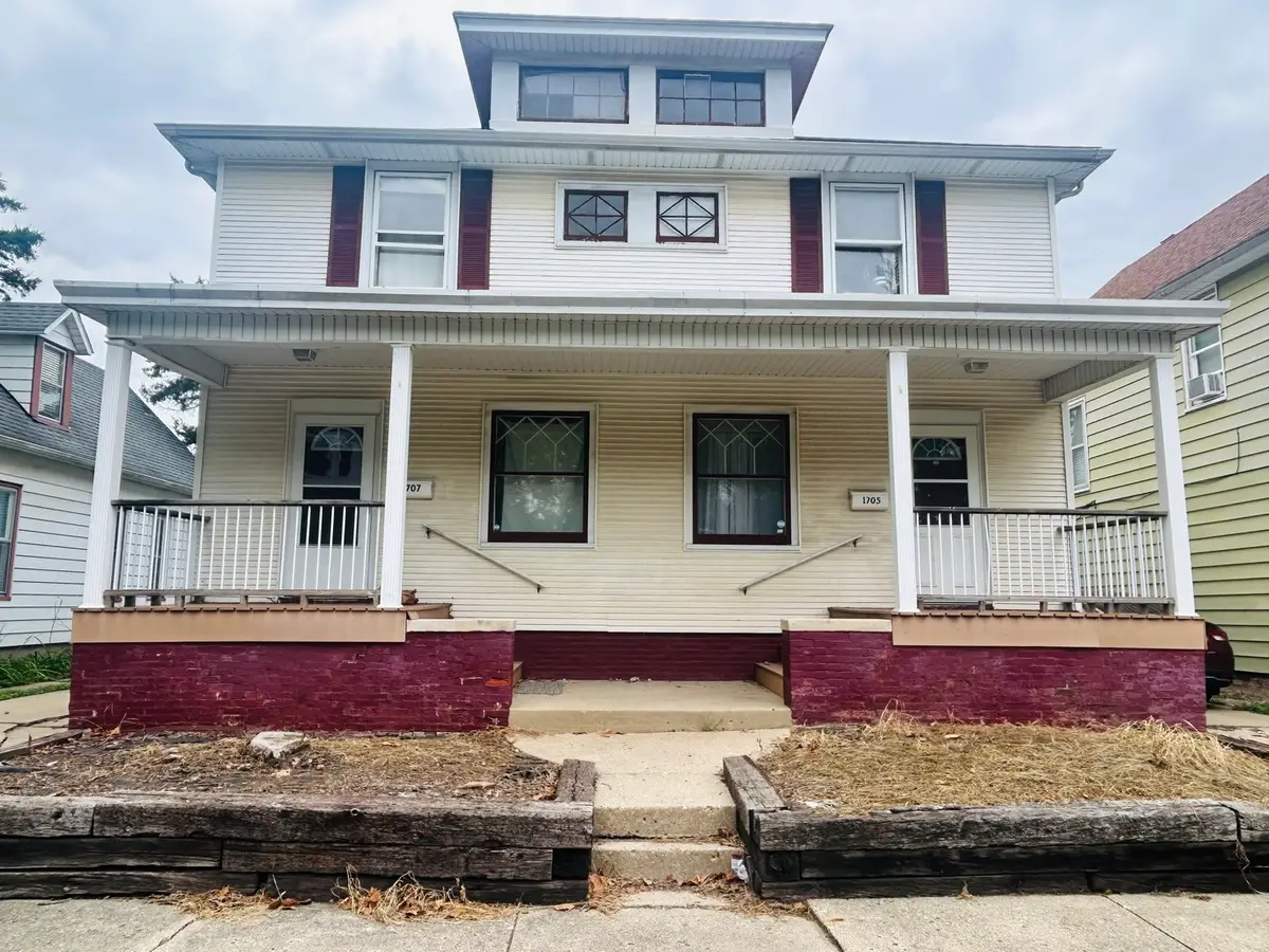 1707 W Fredonia Avenue, Peoria, IL 61606 - #1