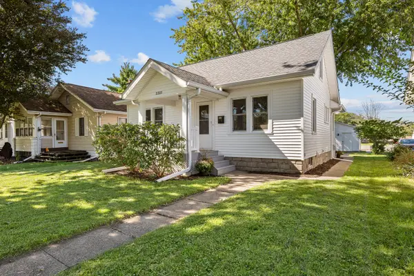 2321 30th Street, Moline, IL 61265