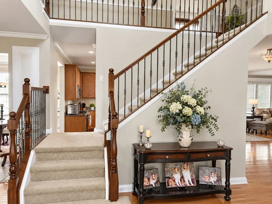 410 Thornwood Way, South Elgin, IL 60177 - #3