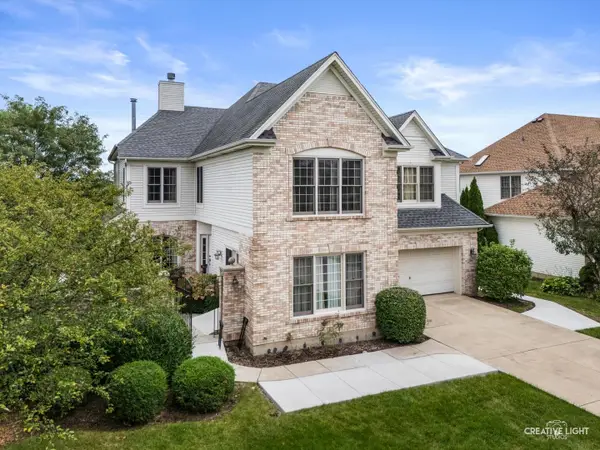 527 Mallard Point Drive, North Aurora, IL 60542