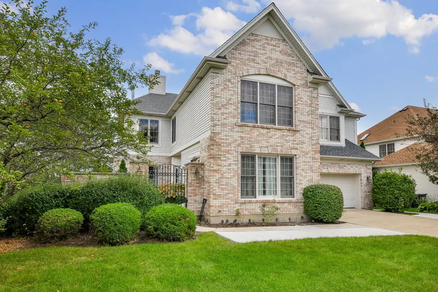 527 Mallard Point Drive, North Aurora, IL 60542 - #2