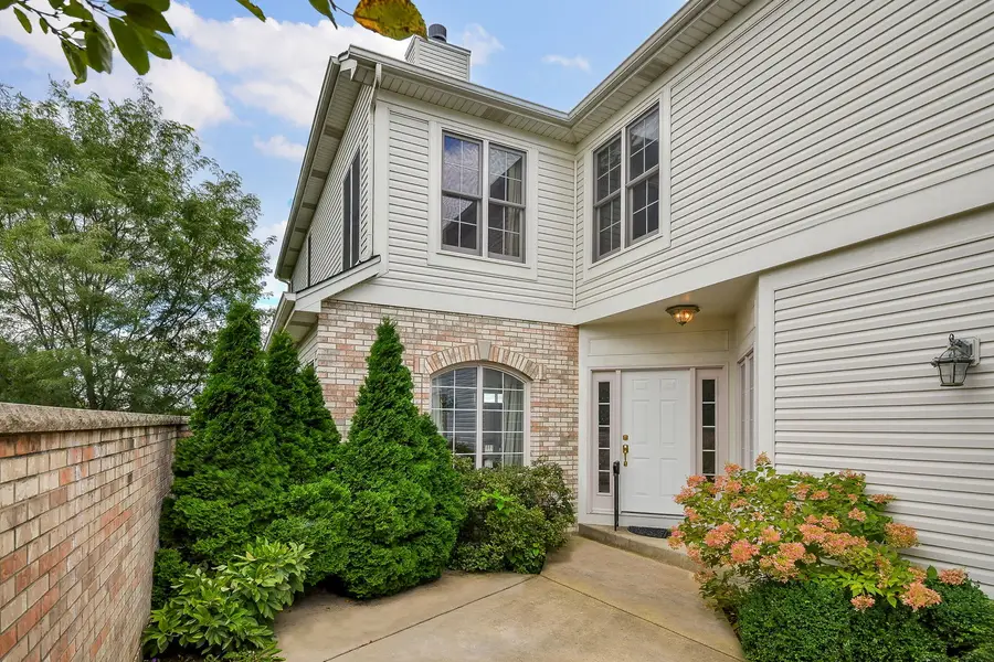 527 Mallard Point Drive, North Aurora, IL 60542 - #3