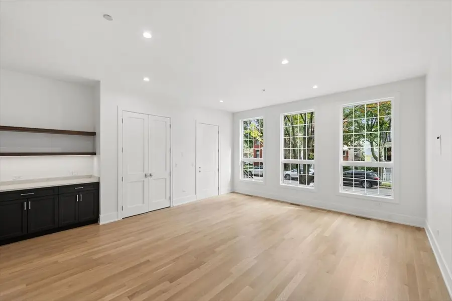 3820 N Damen Avenue #1, Chicago, IL 60618 - #2