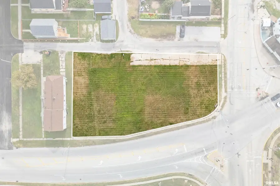 1230 13th Street, East Moline, IL 61244 - #2