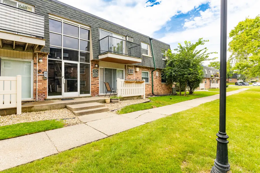 9994 S 84th Terrace #310, Palos Hills, IL 60465 - #2