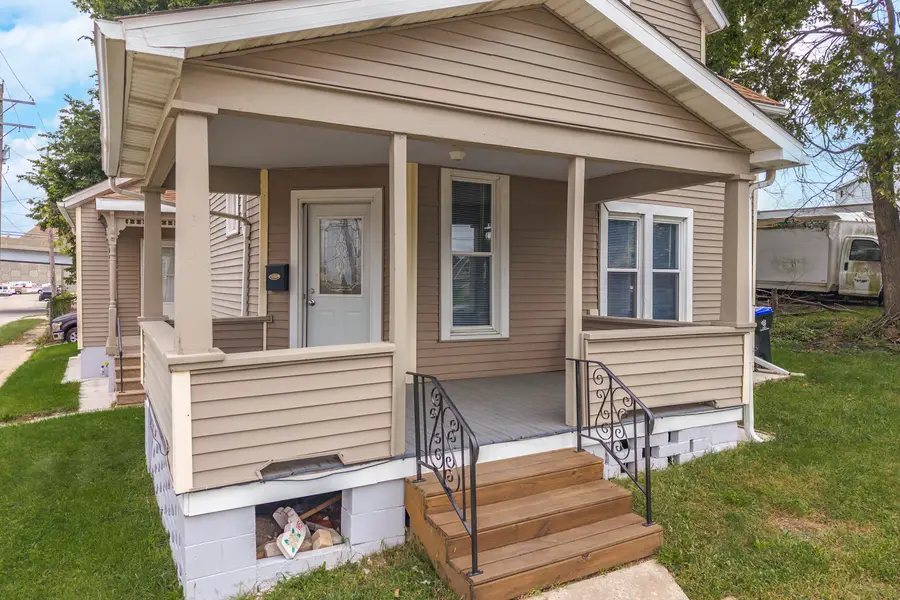 502 S Madison Street, Bloomington, IL 61701 - #2