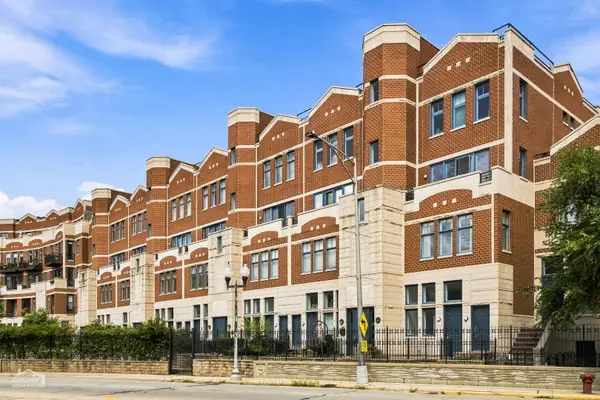 7768 N Sheridan Road #1, Chicago, IL 60626