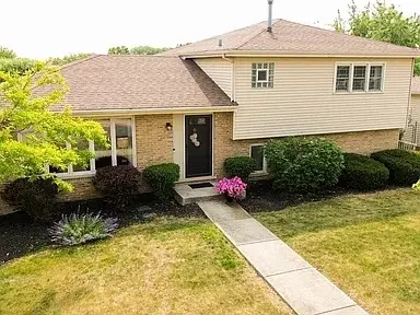 17001 93rd Avenue, Orland Hills, IL 60487 - #2