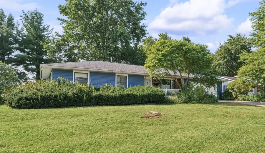 205 E Evergreen Drive, Saint Joseph, IL 61873 - #2