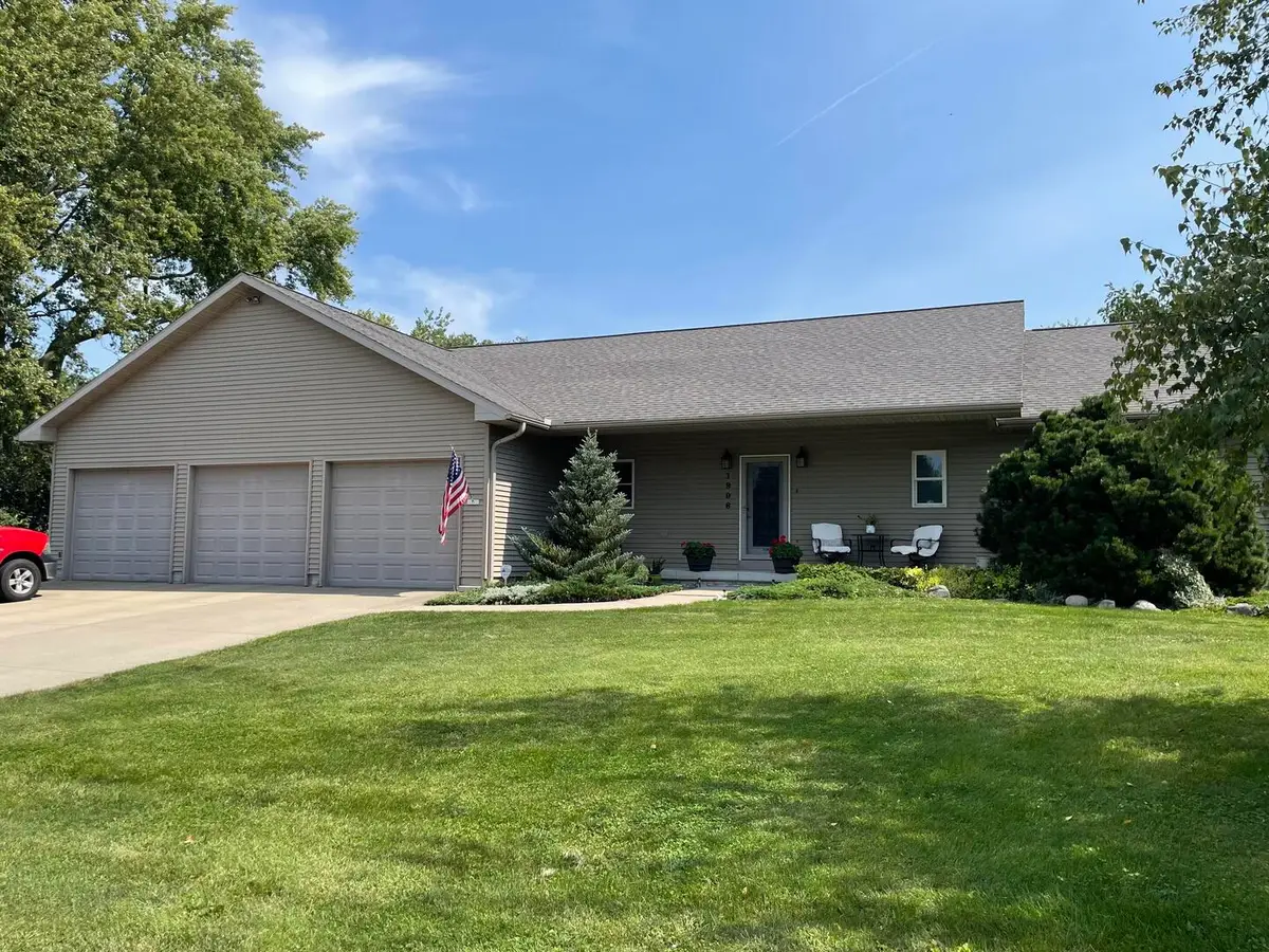 1906 Avenue D, Sterling, IL 61081 - #1
