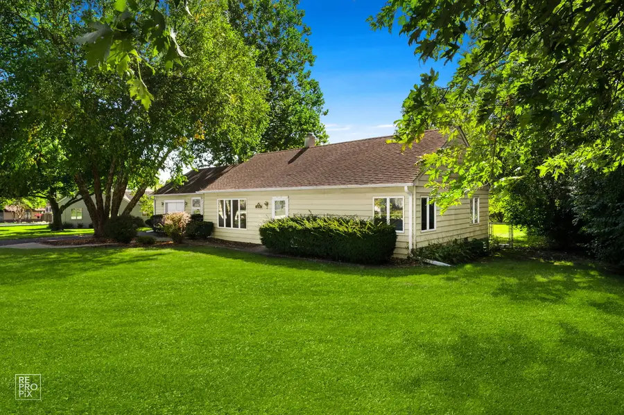 1231 60th Street, La Grange Highlands, IL 60525 - #3