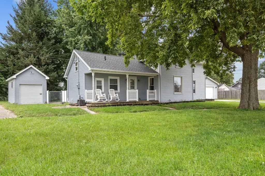 311 E Main Street, Atkinson, IL 61235 - #1