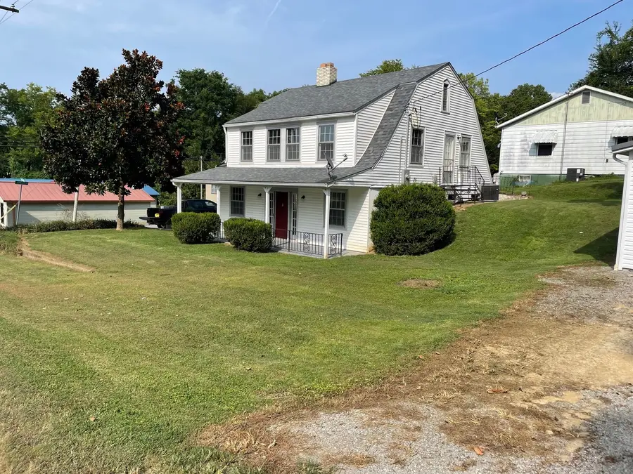 304 S Adams Street, Golconda, IL 62938 - #3