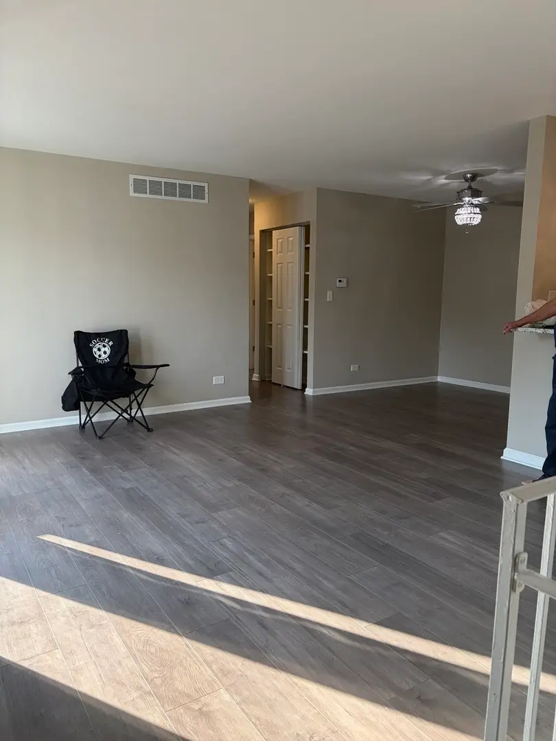 29W603 Winchester Circle N #4, Warrenville, IL 60555 - #3
