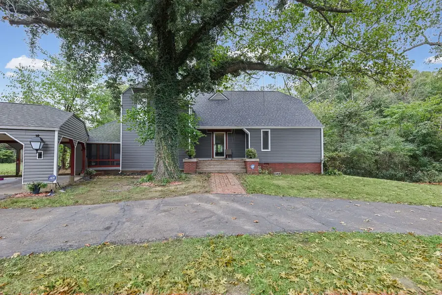 13505 E Dix Texico Road, Texico, IL 62889 - #2