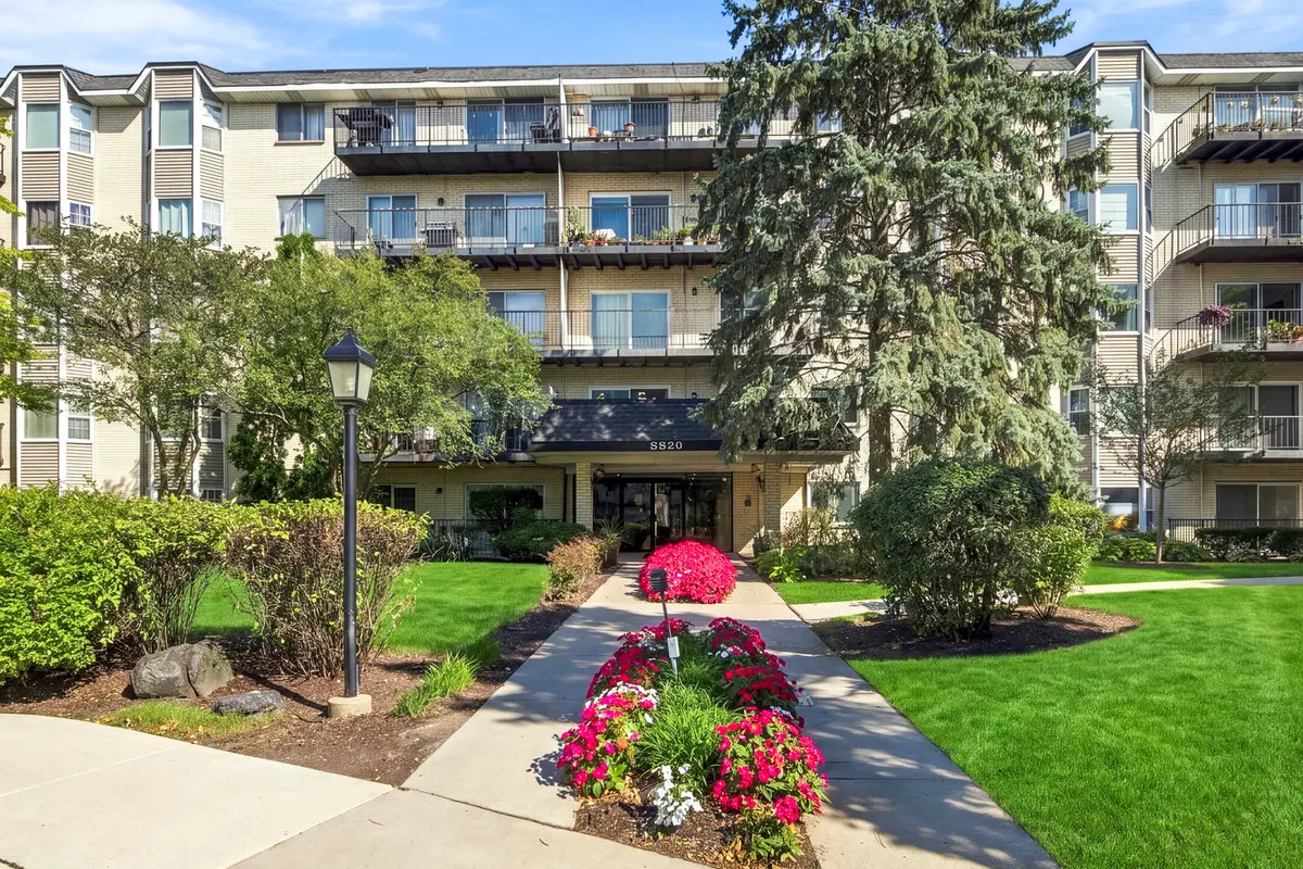 8620 Waukegan Road #504, Morton Grove, IL 60053 - #1