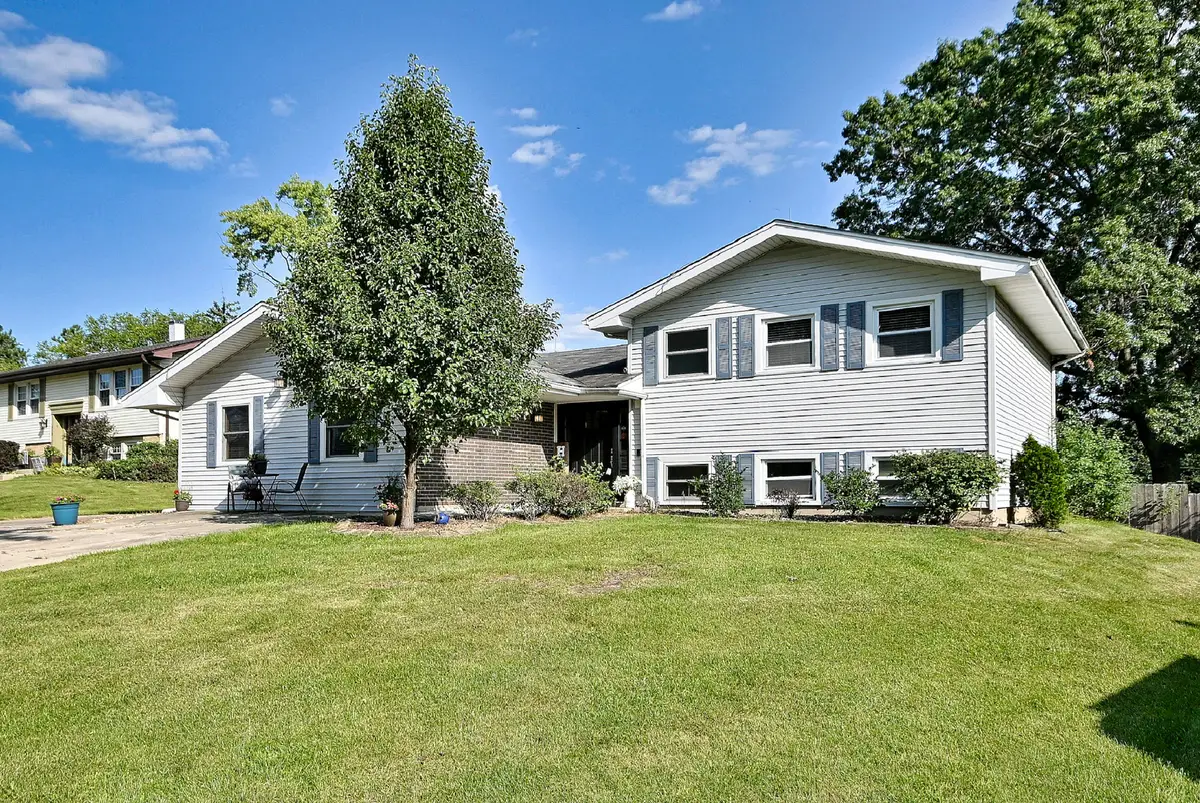 20W581 Glen Court, Lombard, IL 60148 - #1
