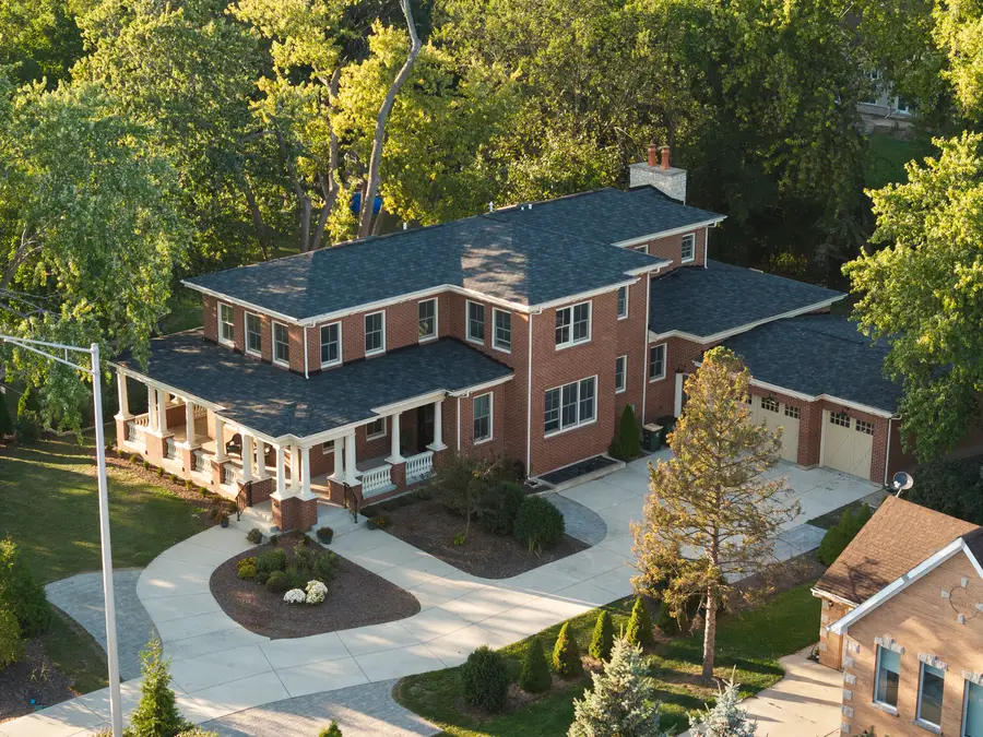 326 E Central Road, Arlington Heights, IL 60005 - #3