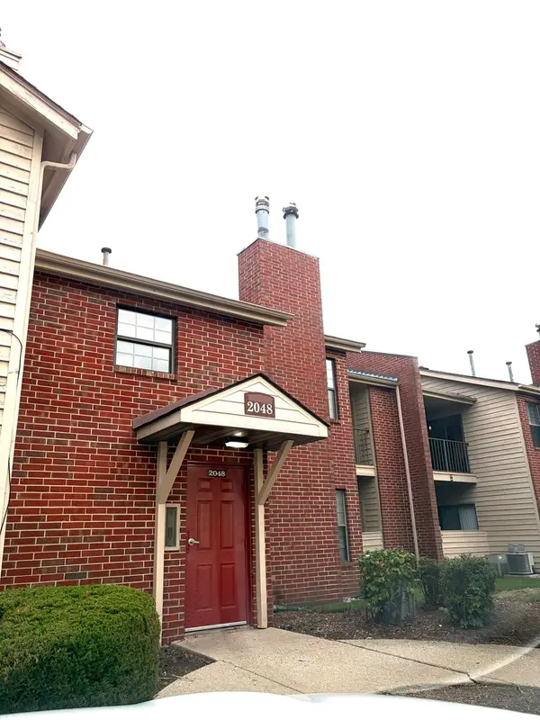 2048 N Rand Road #202, Palatine, IL 60074
