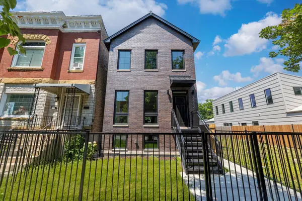 2832 W Wilcox Street, Chicago, IL 60612
