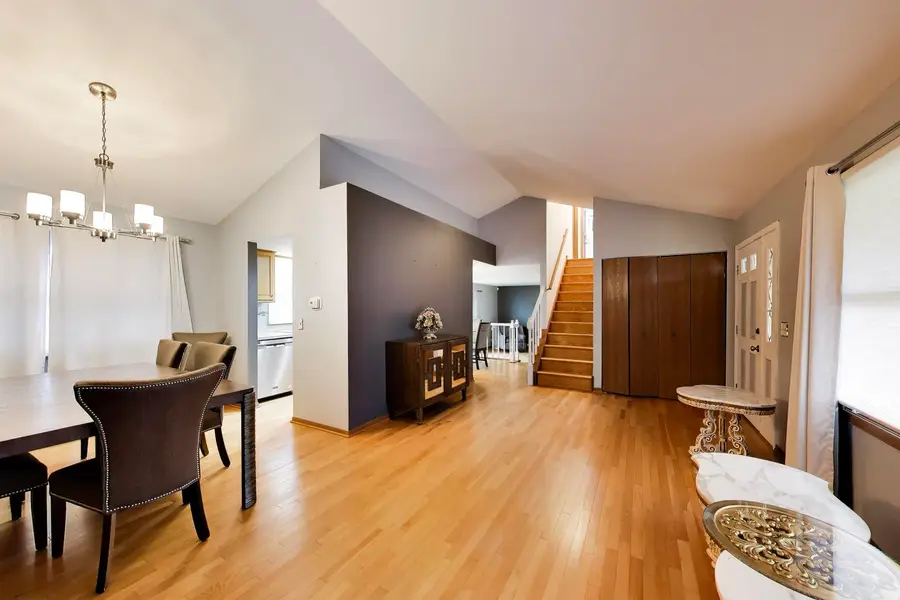 951 Wilma Lane, Elk Grove Village, IL 60007 - #2