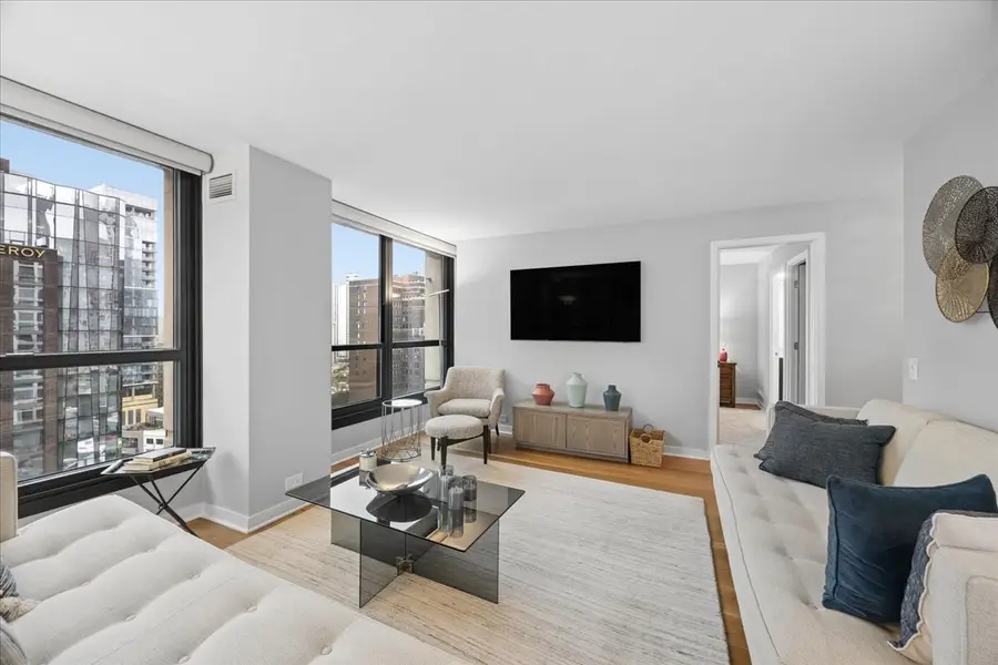 Address Withheld By Seller, Chicago, IL 60610 - #3
