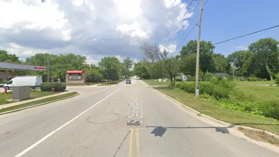 934 S Cedar Road, New Lenox, IL 60451 - #3