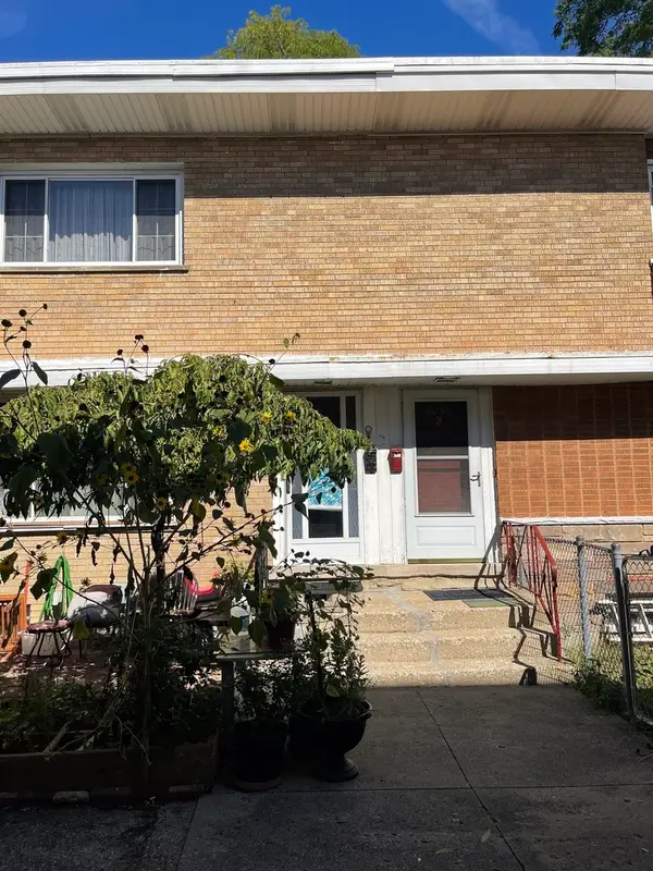 6036 N Winchester Avenue #A, Chicago, IL 60660