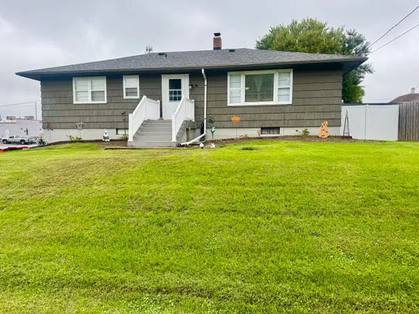 401 SE 4th Street, Aledo, IL 61231
