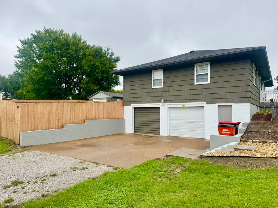 401 SE 4th Street, Aledo, IL 61231 - #3