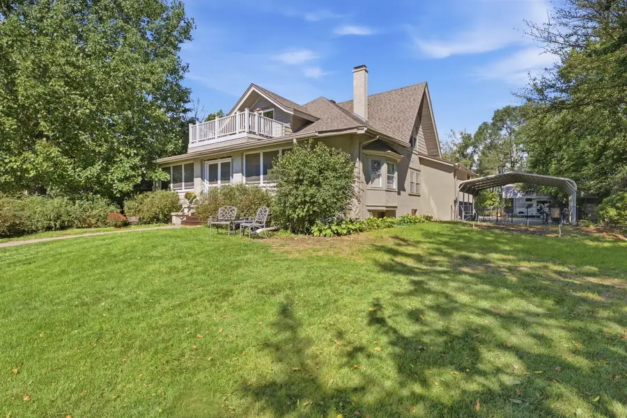 635 21st Street, Bettendorf, IA 52722 - #3