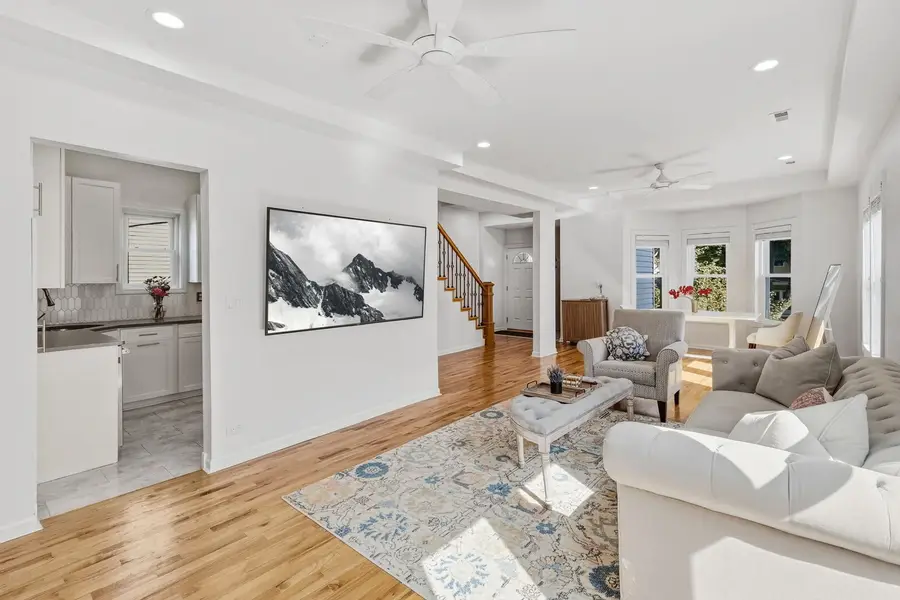 4042 N Kolmar Avenue, Chicago, IL 60641 - #3