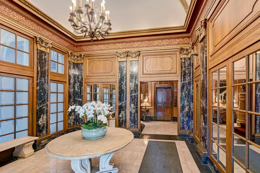 3314 N Lake Shore Drive #9D, Chicago, IL 60657 - #3