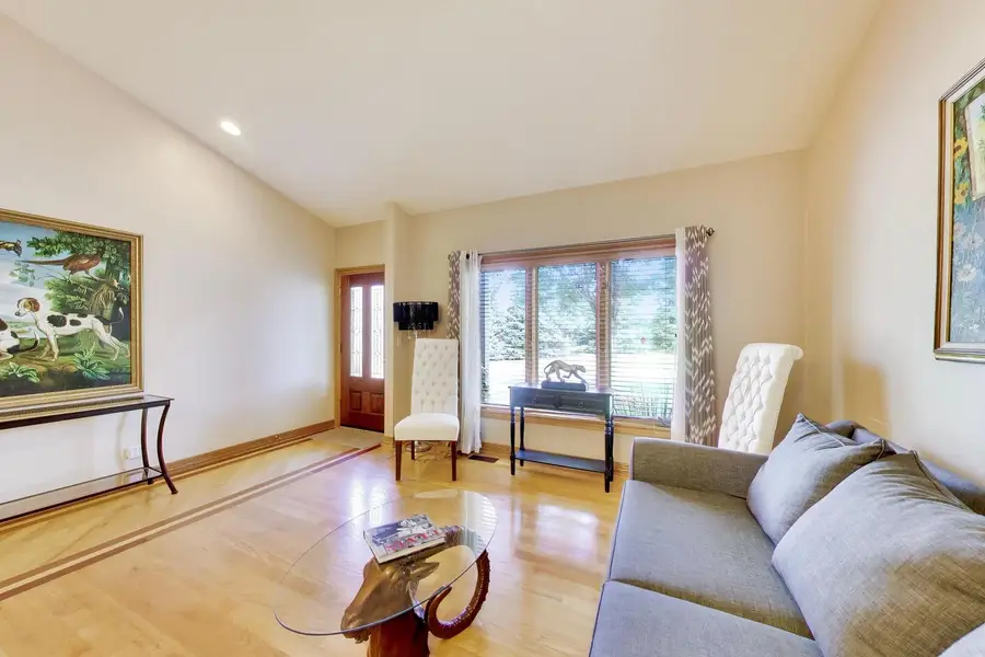 11S352 Deer Trail Court, Burr Ridge, IL 60527 - #3