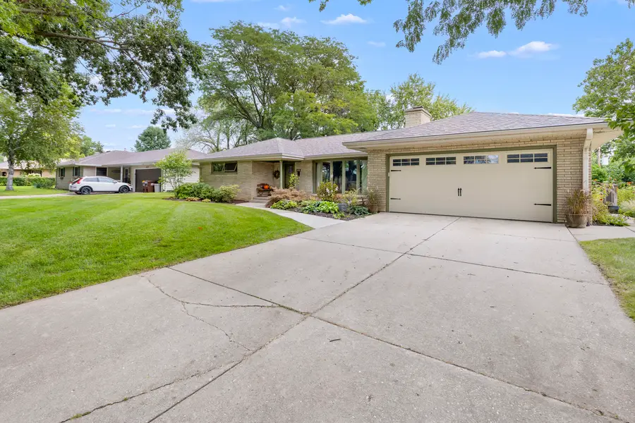 415 Hemlock Lane, Rockford, IL 61107 - #2